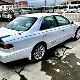 Toyota Camry 2000