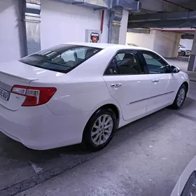 Toyota Camry 2013