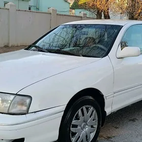 Toyota Avalon 1999