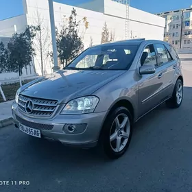 Mercedes-Benz ML350 2008