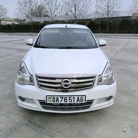 Nissan Almera 2015