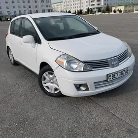 Nissan Versa 2010