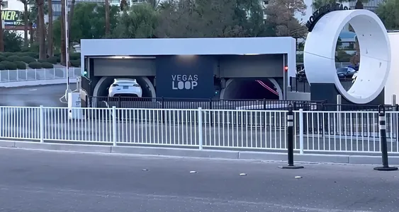 Ilon Maskyň kompaniýasy Las-Wegasda Tesla üçin täze “metro” açdy