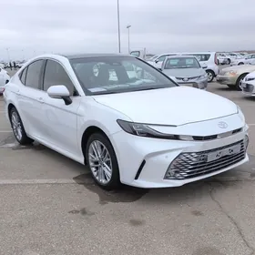 Toyota Camry 2024