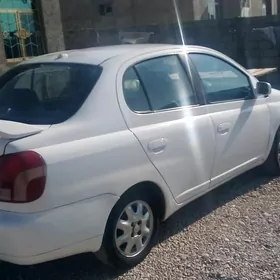 Toyota Echo 2002