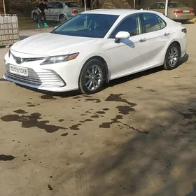 Toyota Camry 2020