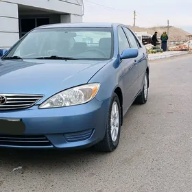 Toyota Camry 2004