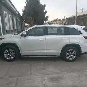 Toyota Highlander 2018