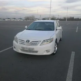 Toyota Camry 2010