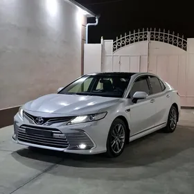 Toyota Camry 2023