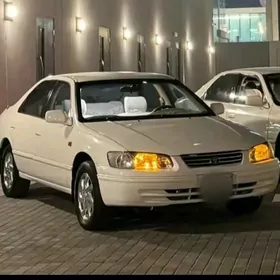 Toyota Camry 1999