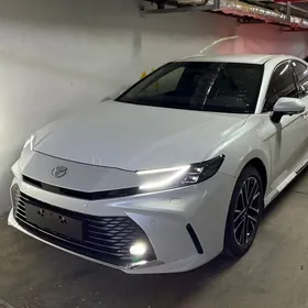 Toyota Camry 2025