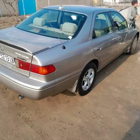 Toyota Camry 2001