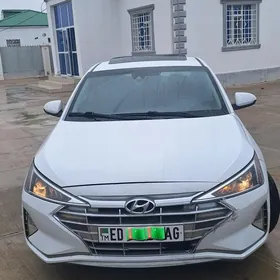 Hyundai Elantra 2020