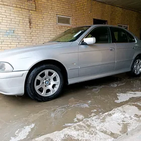 BMW E39 1998