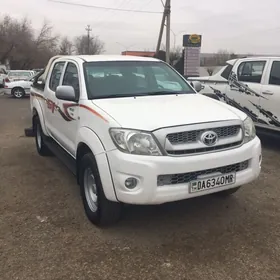 Toyota Hilux 2010