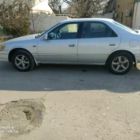 Toyota Camry 1998