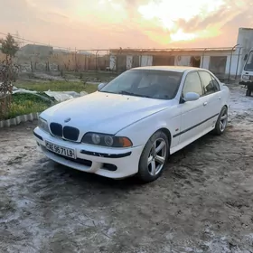 BMW E39 2000