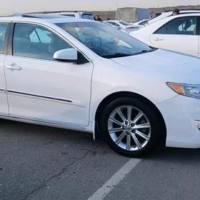 Toyota Camry 2013