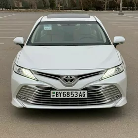 Toyota Camry 2020