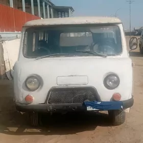 UAZ 452 1985