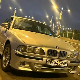 BMW E39 2000