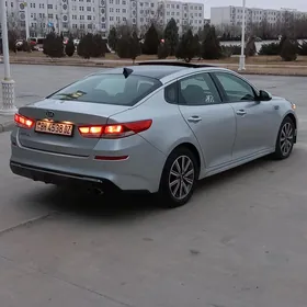 Kia Optima 2020