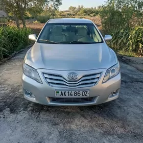 Toyota Camry 2011