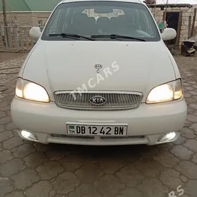 Kia Carnival 2001