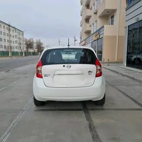 Nissan Versa 2013