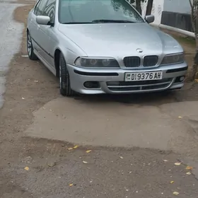 BMW E39 1998