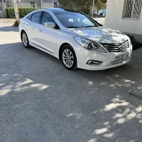 Hyundai Grandeur 2012