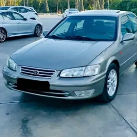 Toyota Camry 2001