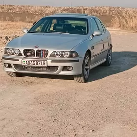 BMW E39 2003