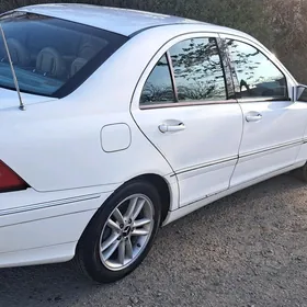 Mercedes-Benz C-Class 2003