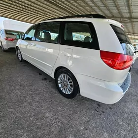 Toyota Sienna 2009