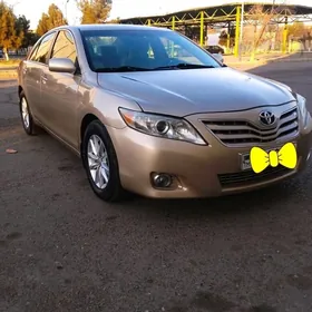 Toyota Camry 2011