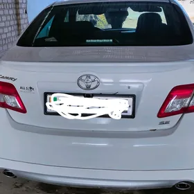 Toyota Camry 2011