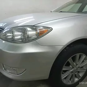 Toyota Camry 2005