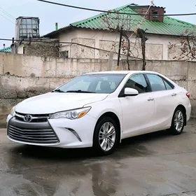 Toyota Camry 2017