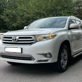 Toyota Highlander 2011