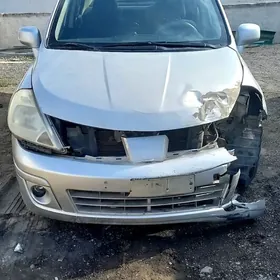 Nissan Versa 2010