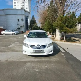 Toyota Camry 2011