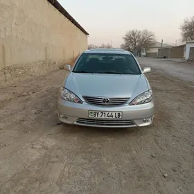 Toyota Camry 2004