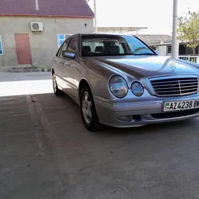 Mercedes-Benz E320 2002