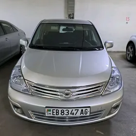 Nissan Versa 2010