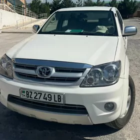 Toyota Fortuner 2008