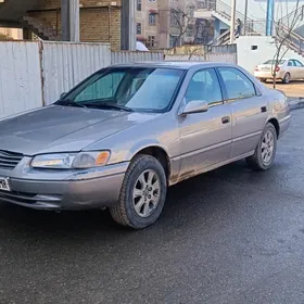 Toyota Camry 1999