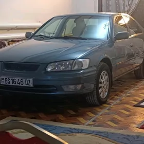 Toyota Camry 2000