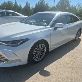 Toyota Avalon 2019